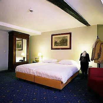 Hotel Au Quartier Maastricht 3*,